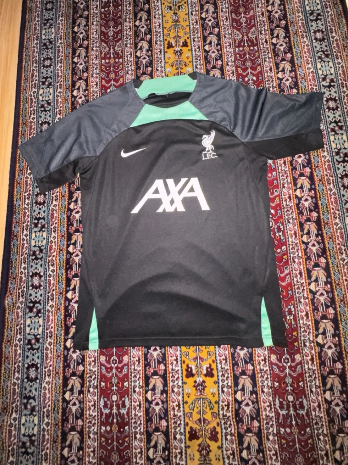 Liverpool FC svart tränings t-shirt