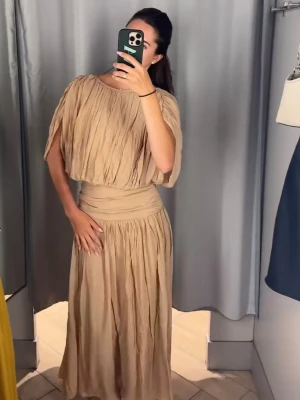 Slutsåld H&M långkjol  - Slutsåld populär långkjol från H&M