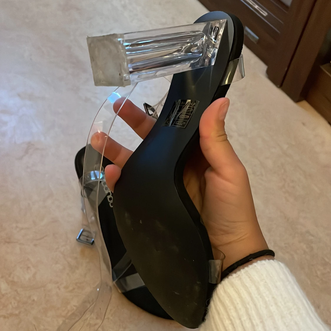 Svarta clear klackskor - 91