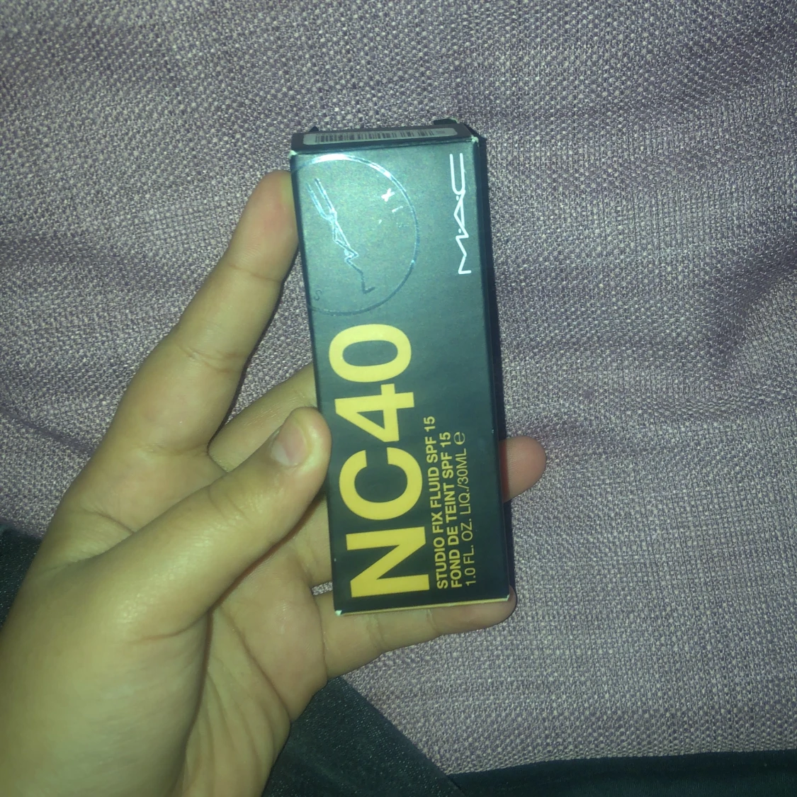 Hej det är en Federation tilll hu o den kostar 350kr men kommer Selja 200kr för den ❤️