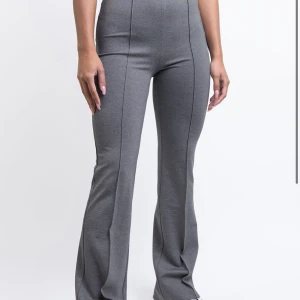 Kostymbyxor! - Säljer dessa as snygga kostymbyxor i storlek xs. Pris kan diskuteras vid snabb affär! ❣️❣️