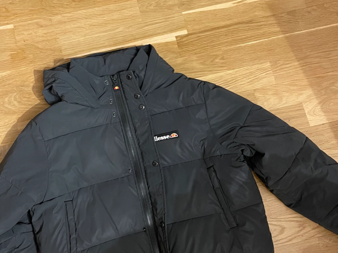 Ellese jacka  - 91