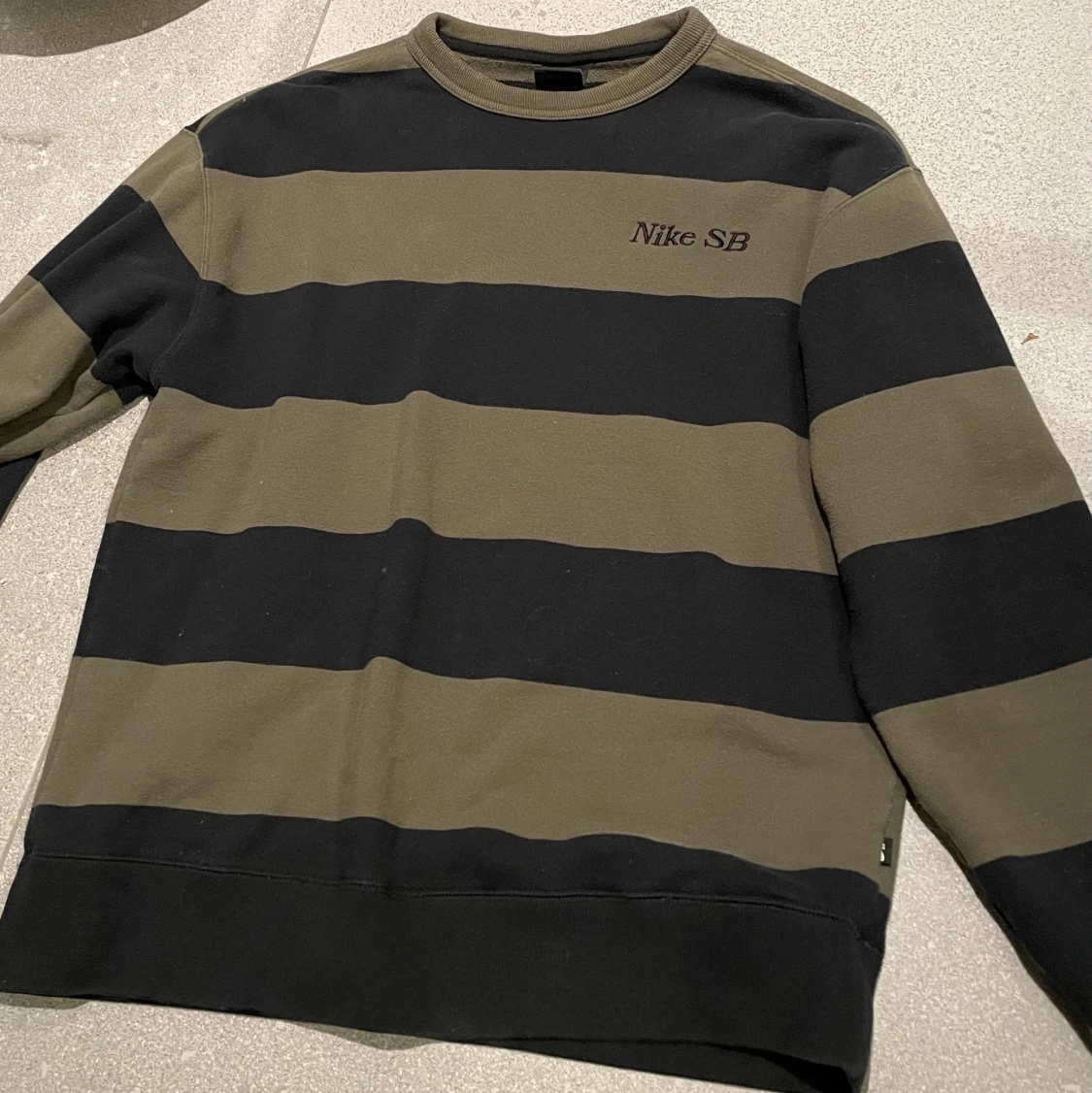 Nike Sweatshirt - 90