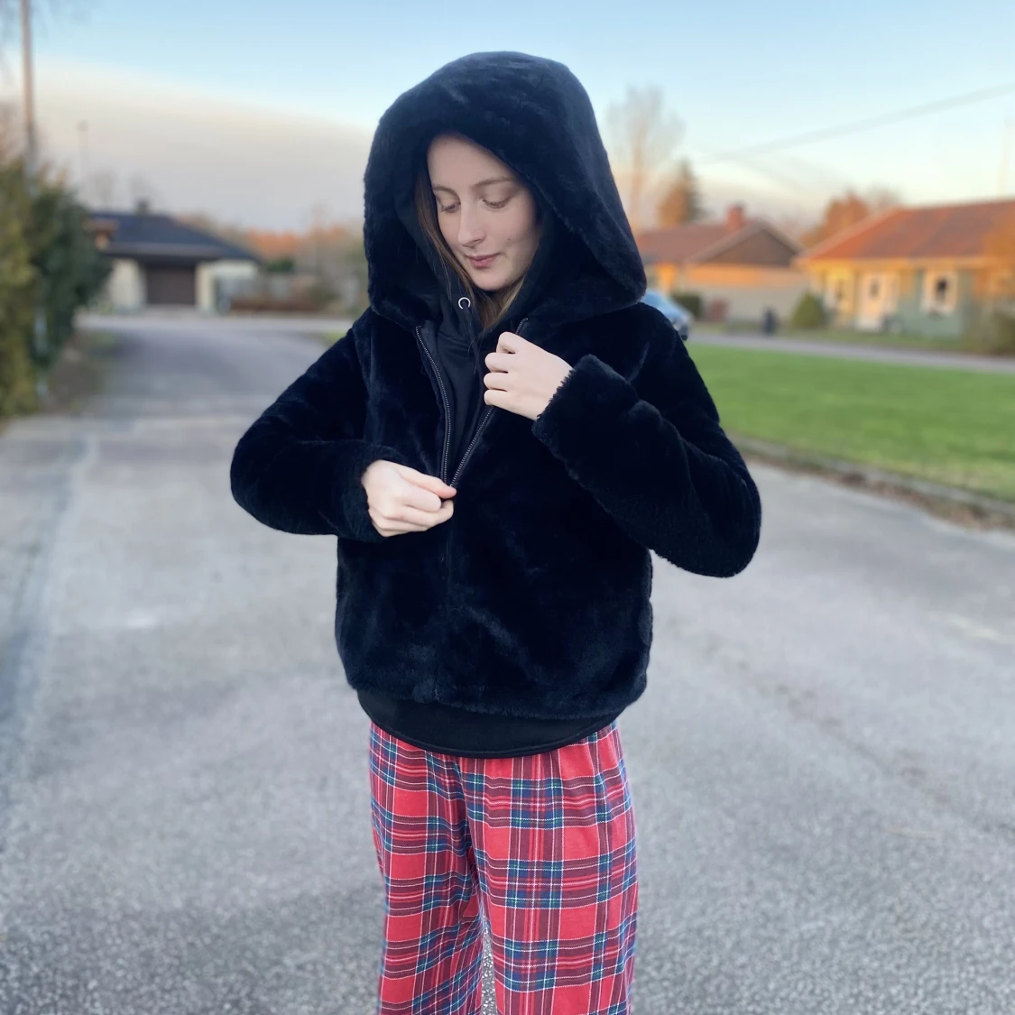 Svart pälsjacka - 90