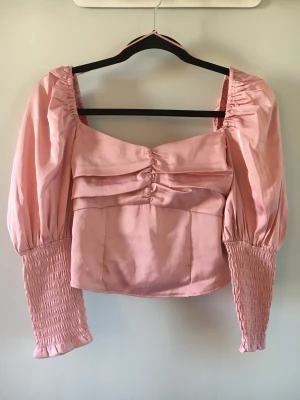 Rosa blus medium  - Ny med lappar 