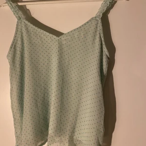 Linne - använd ett fåtal gånger, köpt i somras 