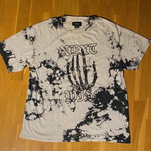 Pull&Bear T-shirt - Pull&bear T-shirt i använt skick