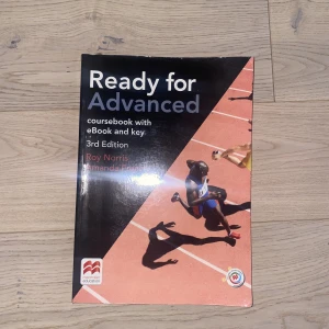 Engelska 7 Skolbok - ”Read for Advanced coursebook sitt eBook and Key 3rd edition Roy Norris, Amanda French”. Originalpris: 556kr
