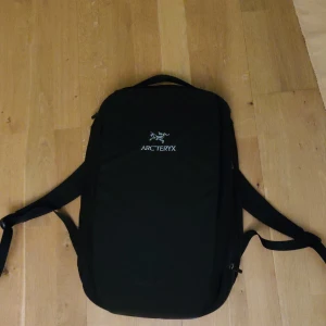 Arc'teryx ryggsäck - Arc'teryx ryggsäck som är några år gammal men fortfarande i bra skick. 