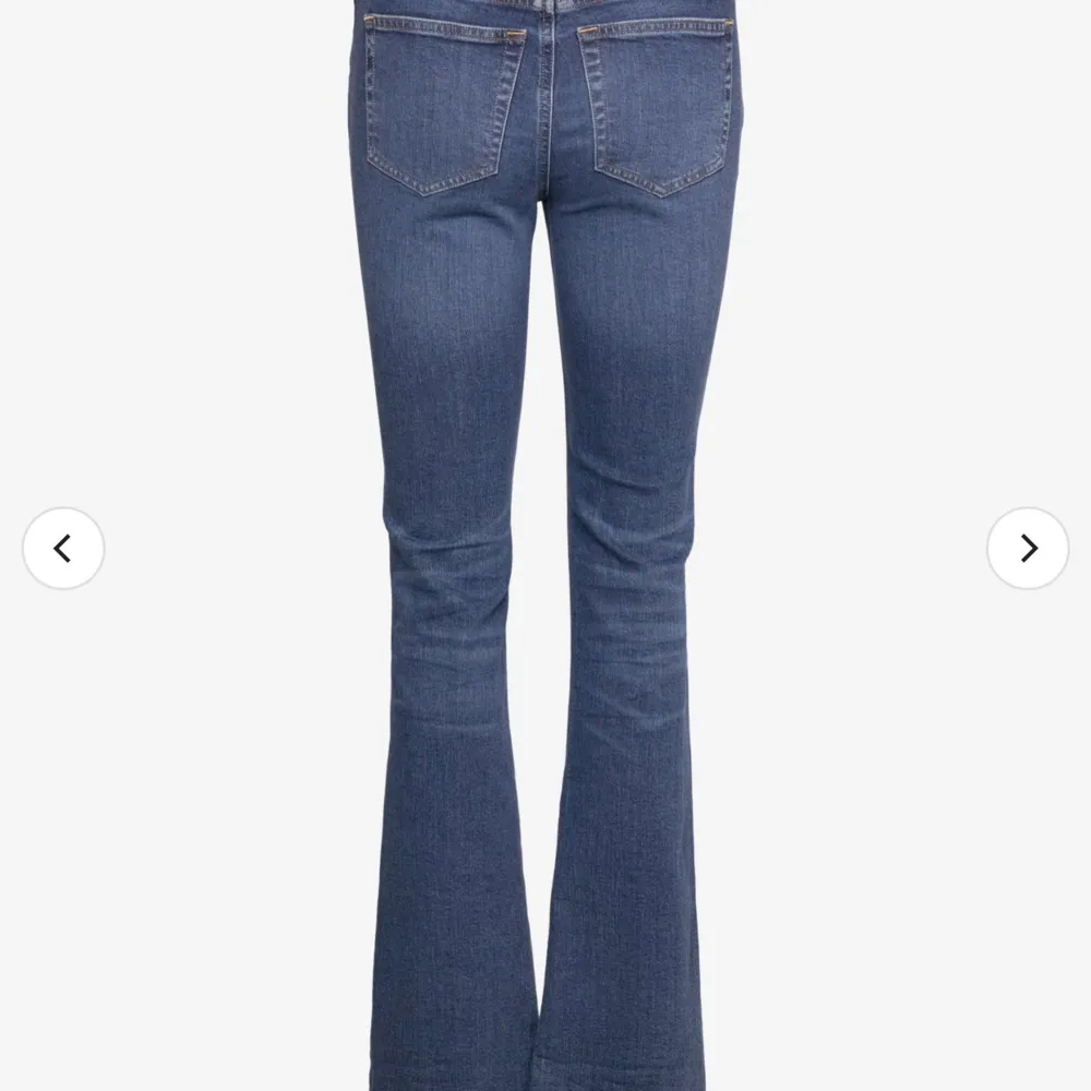 Säljer dessa skit snygga diesel jeans, nästan helt nya o knappt använda! Köpta för 1200 säljer för 1000 kan tänkas gå ner i pris vid snabb affär. Jeans & Byxor.