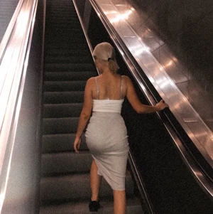 Kjol - Säljer denna kjolen i grå och har även den i svart,storlek S på båda 