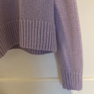 Lila stickad tröja storlek s - Storlek s från Lindex knappt använd 