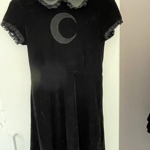 Svart klänning  - Bra skick 