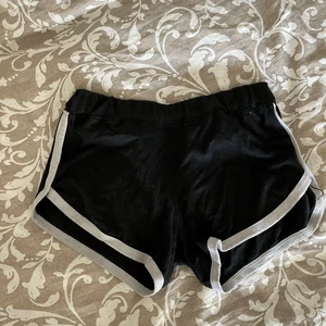 Short - Tyg-Shorts i fint skick☺️