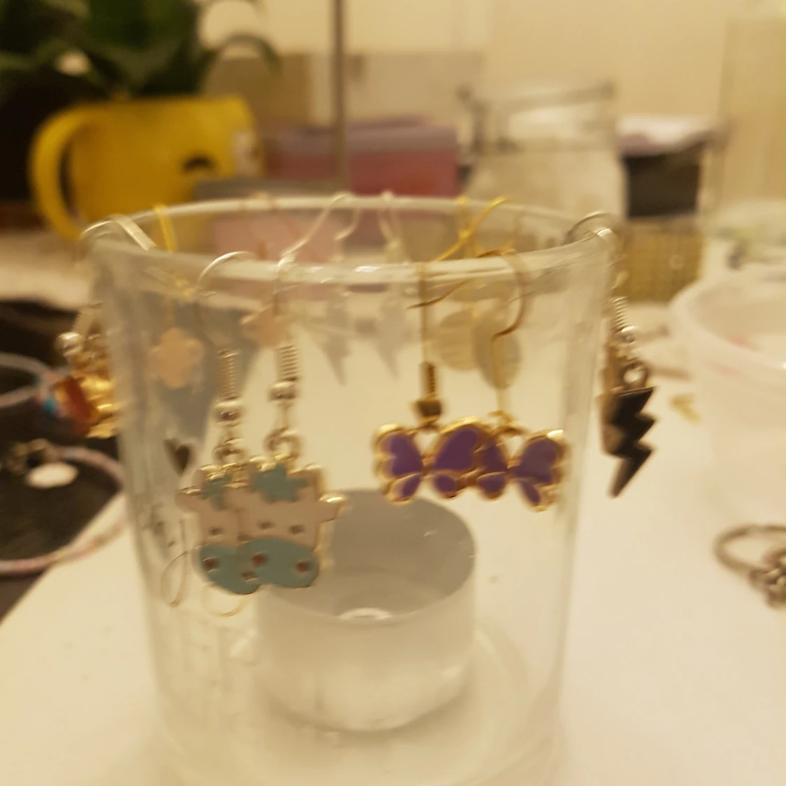 Handgjorda smycken/nyckelringar - 90