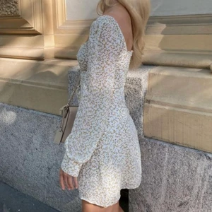 Klänning från ADOORE. - Storlek XS. Alnvänd 1 gång. Jätte fint skick.