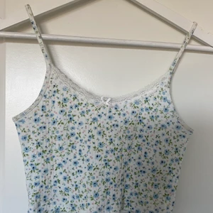 Brandy linne - Supergulligt linne från brandy då det ej är min stil längre ❤️