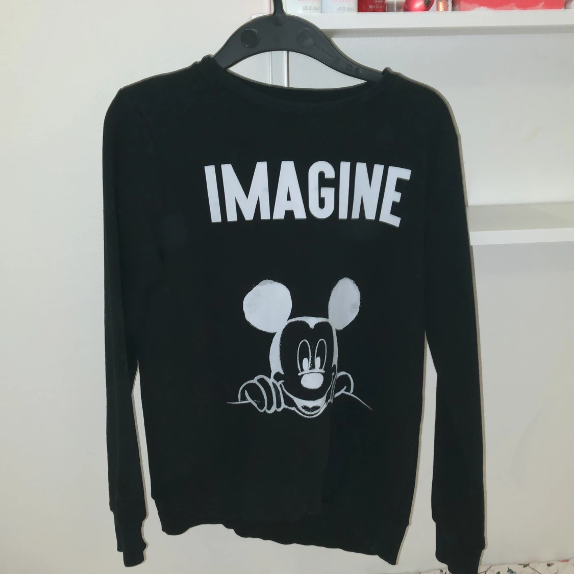 Fin tröja med tryck - 90