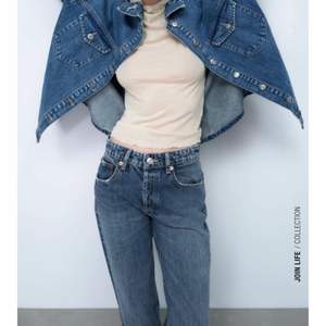 Zara jeans i mörkblå typ stone washed modell, helt nya å använda Max 3-4 gånger (inte uttöjda)