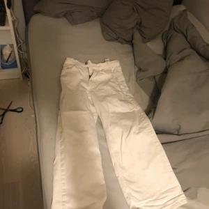 Vita jeans - Vita raka jeans i storlkeken 10-11 år