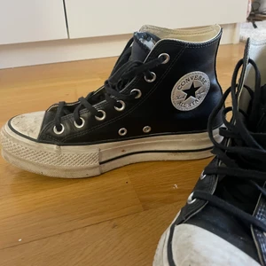 platform converse - köpte dessa på plick men har får många skor :(