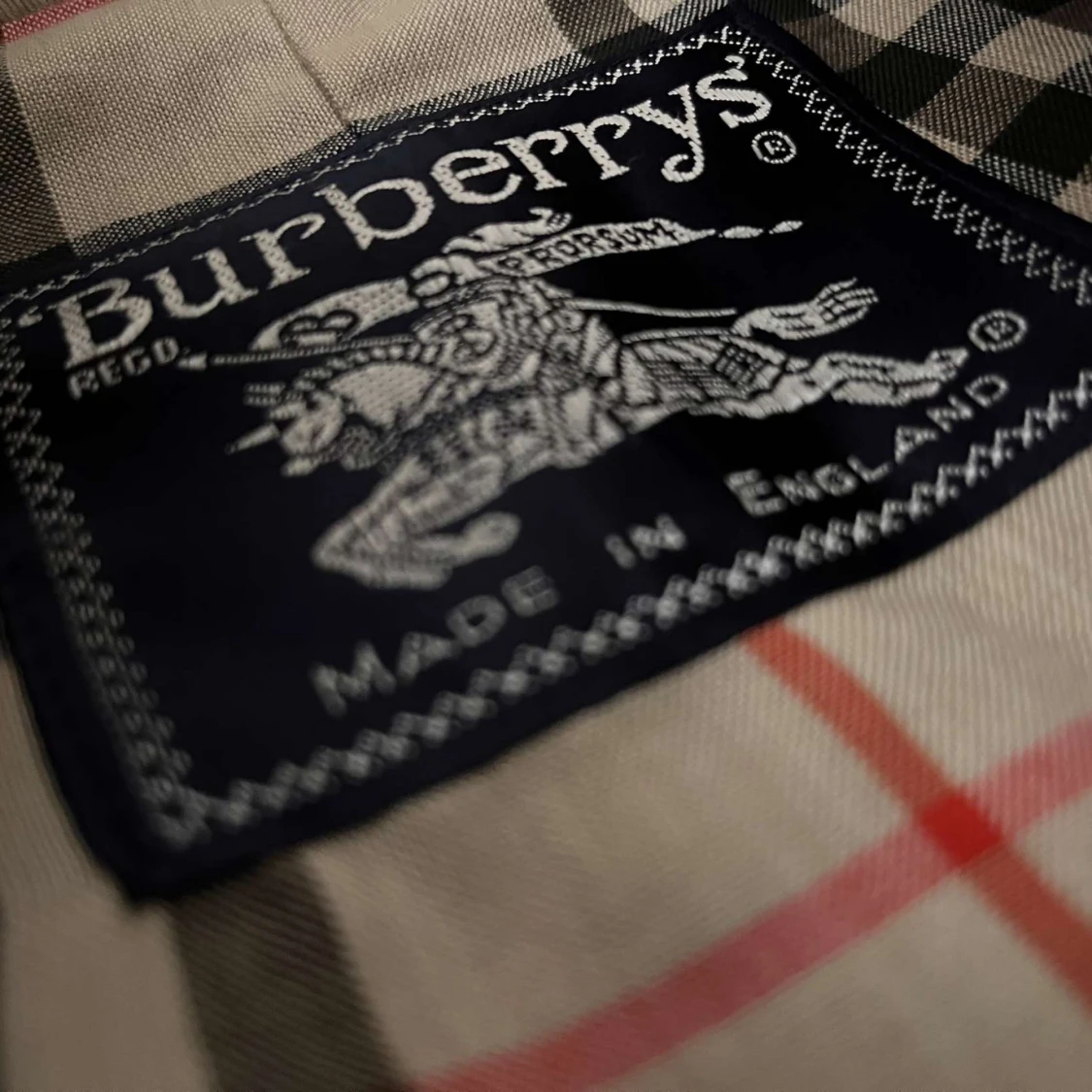 Burberry trenchcoat - 91