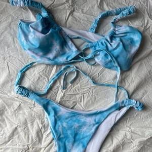 Bikini  - En oanvänd bikini, storlek L 