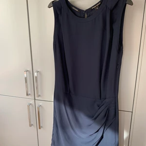 Klänning Scotch & Soda - Klänning i märket Scotch & Soda.  Använd 1 gång.  Storlek 1 