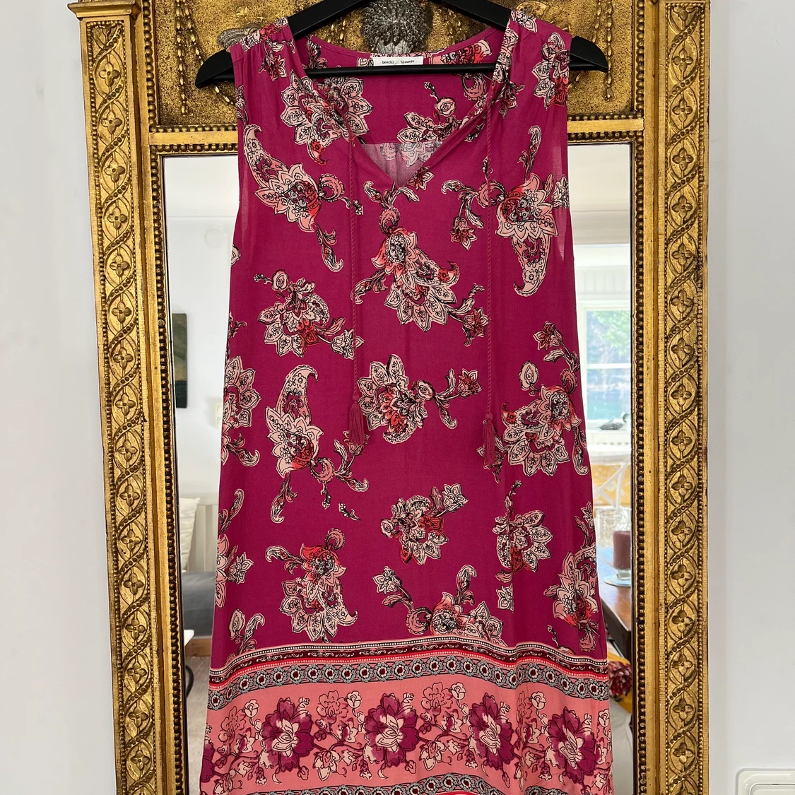 Mönstrad sommarklänning