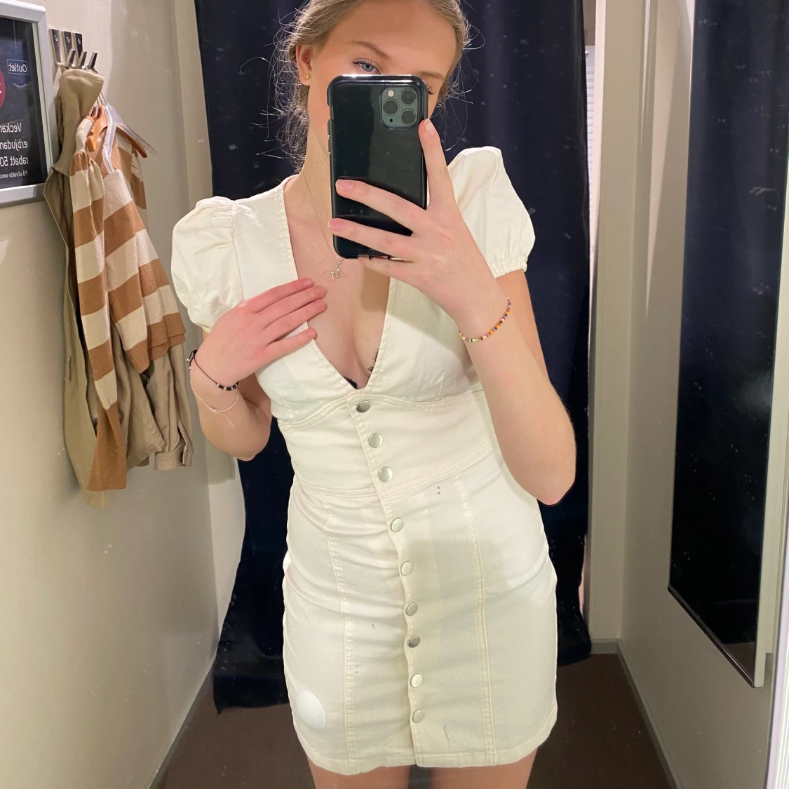 Krämvit klänning  - 90