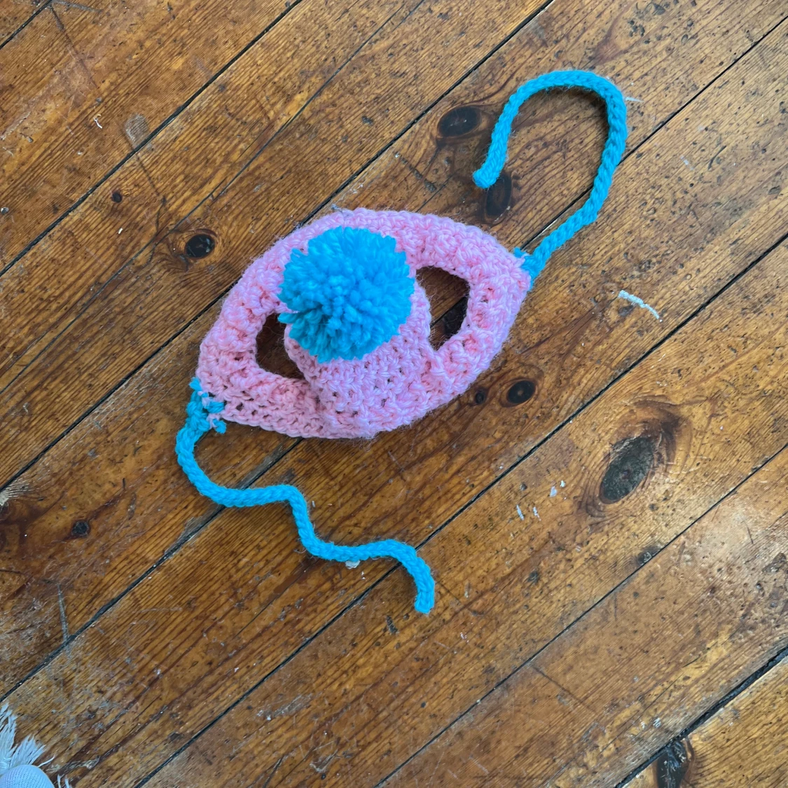 Virkad hund mössa - 90