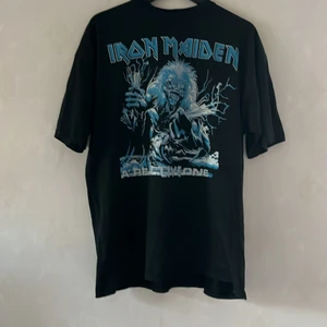 Tröja med tryck. Iron maiden, XL - Tröja med tryck. Iron maiden. Storlek XL. Frakt 51 spårbart