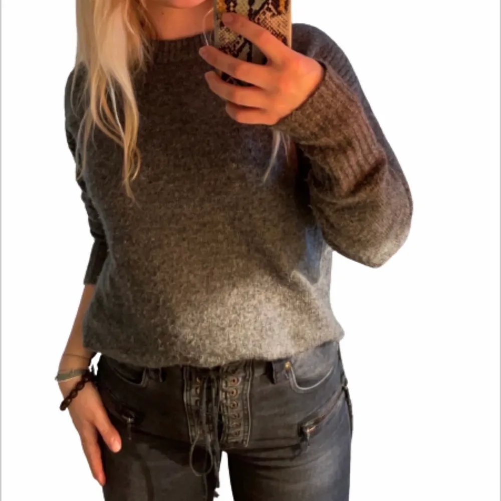 Unravel Project bootcut jeans i steel grey. Storlek: w28 l:34. Använda typ tre gånger så känns synd att behålla. Nypris: 6500kr. Jeans & Byxor.