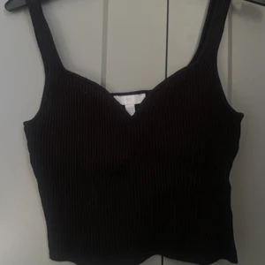 Svart linne - Använt fåtal gånger, köparen står för frakten❤️‍🔥❤️‍🔥