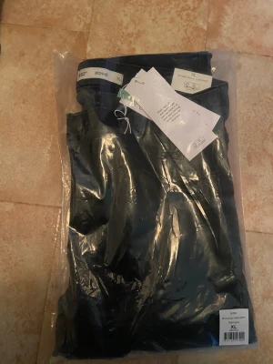 Gina Bonnie nya - Svarta Gina jeans 