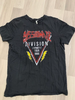 Cool t-shirt - Cool t-shirt från Nelly. 