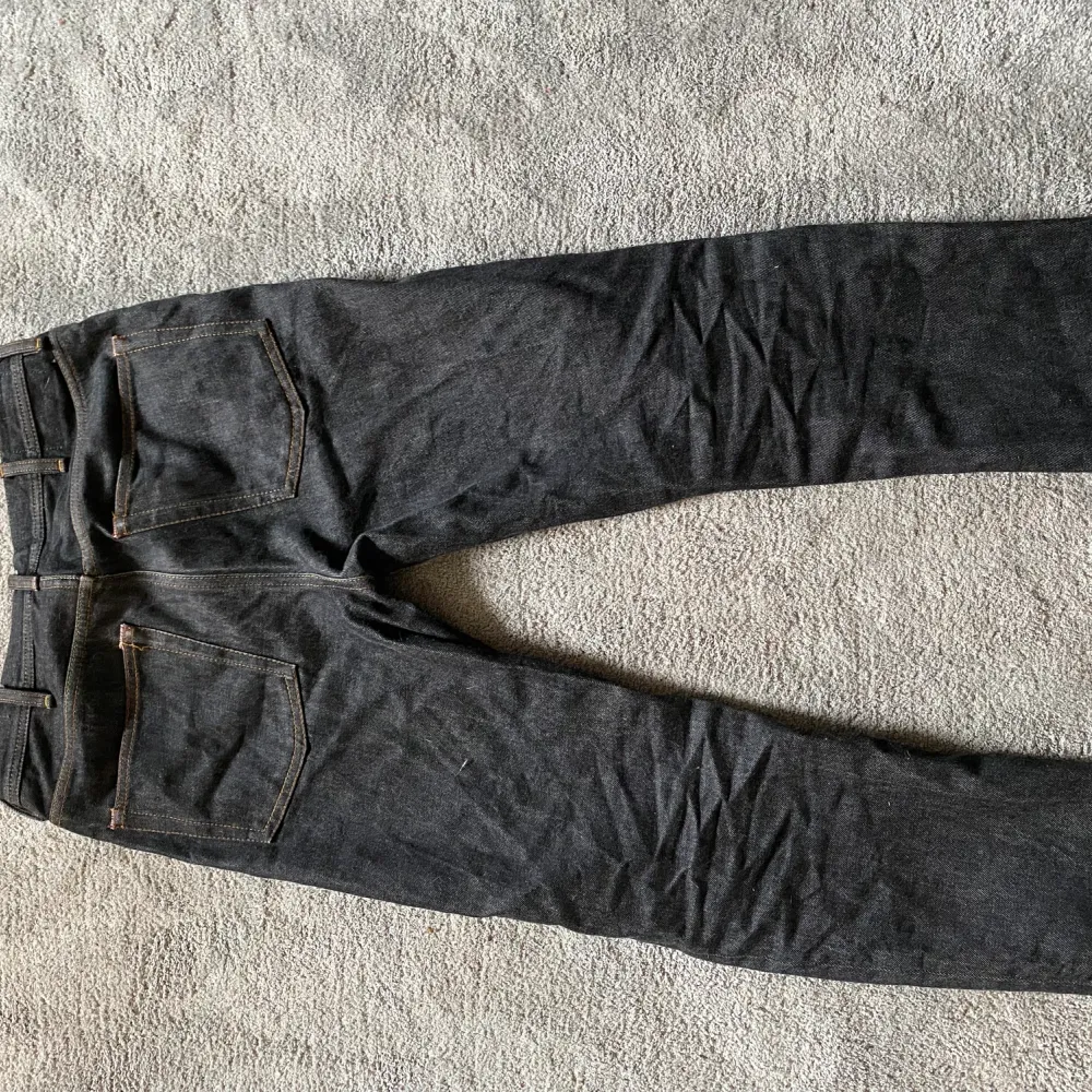 Acne studios jeans i väldigt gott skick . Jeans & Byxor.