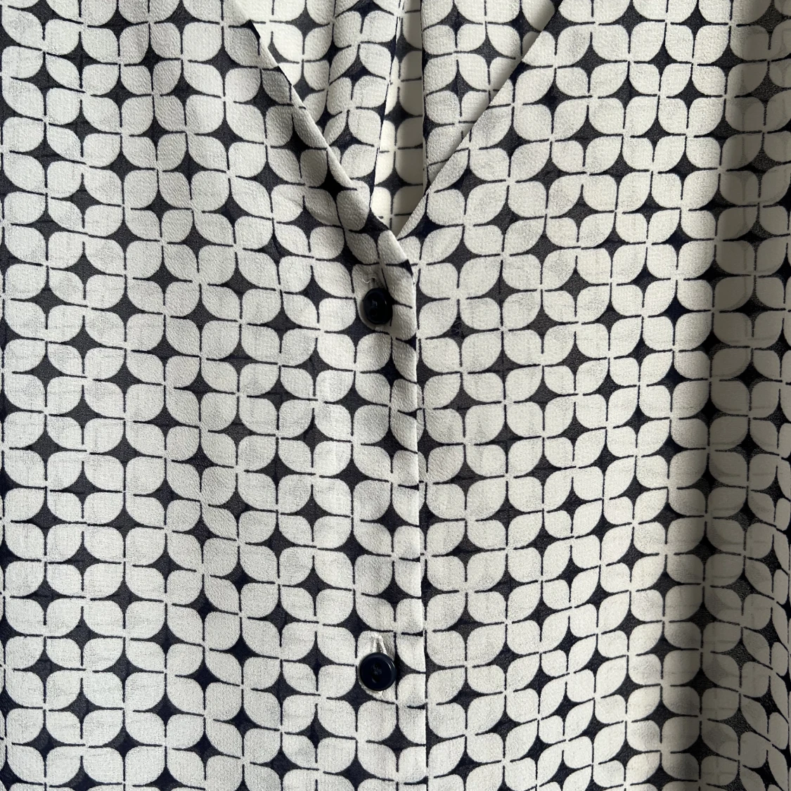 H&M mönstrad blus - 91