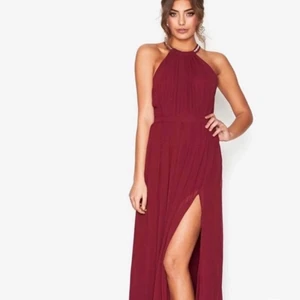 Balklänning  - Säljer min superfina vinröda balklänning! Använd endast en gång! 🥰 köptes för 900kr