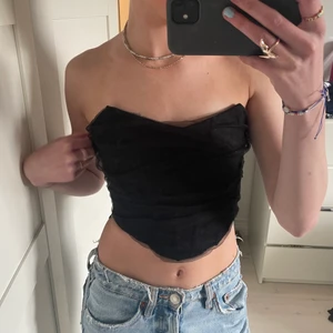 Zara korsett - Säljer den här skit snygga korsetten från zara som inte kommer till använding❣️