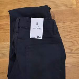 Svarta skinny jeans från lager 157. Endast provade, helt oanvända