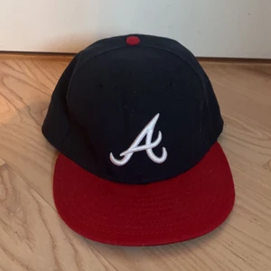 ATLANTA - keps strlk 58 - Använd ett par fåtal gånger, inga tecken på användning och skriv privat för fler frågor. Pris kan diskuteras.