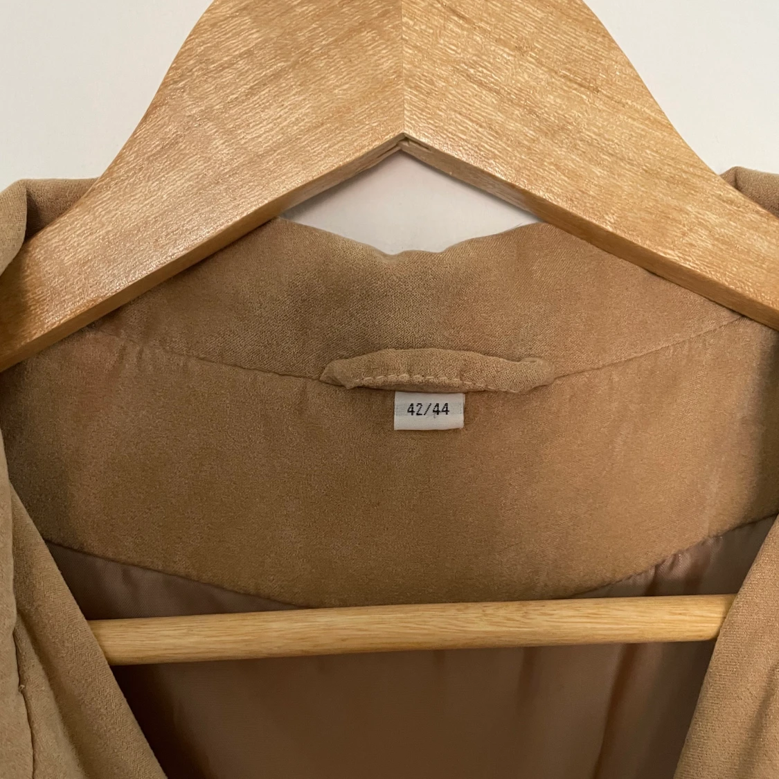 Beige bomberjacka i mockaimitation - 91