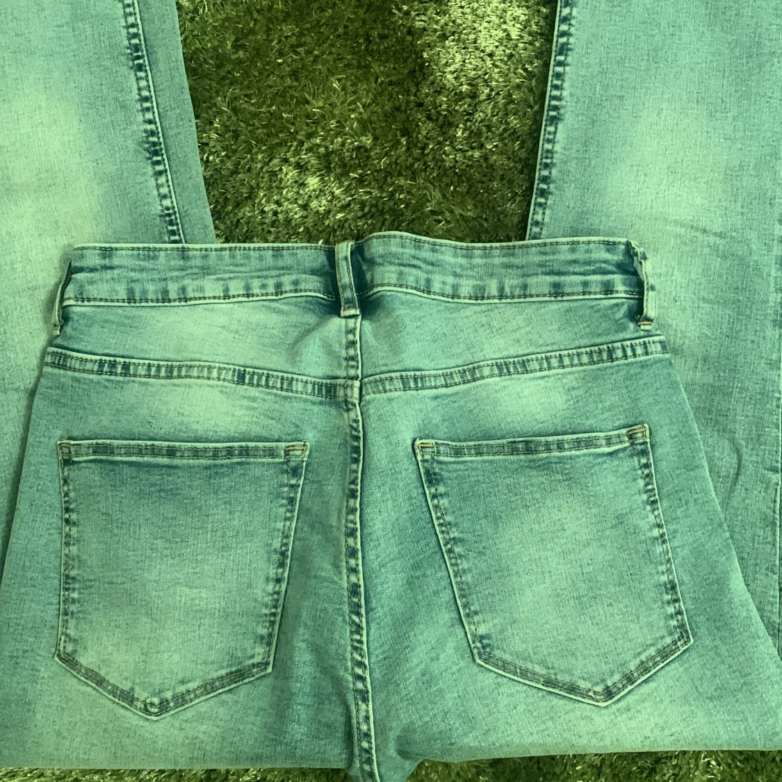 blåa skinny jeans - 90