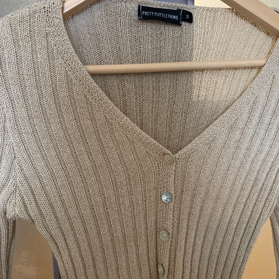 Snygg tröja från Pretty little things - 90