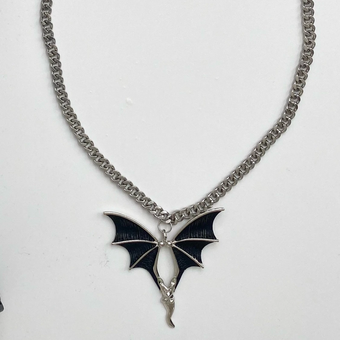 Kedjehalsband med stor berlock  - 90