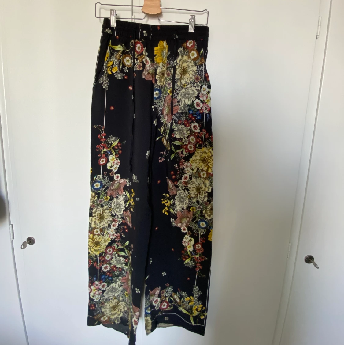 Långa Blommiga Byxor Zara