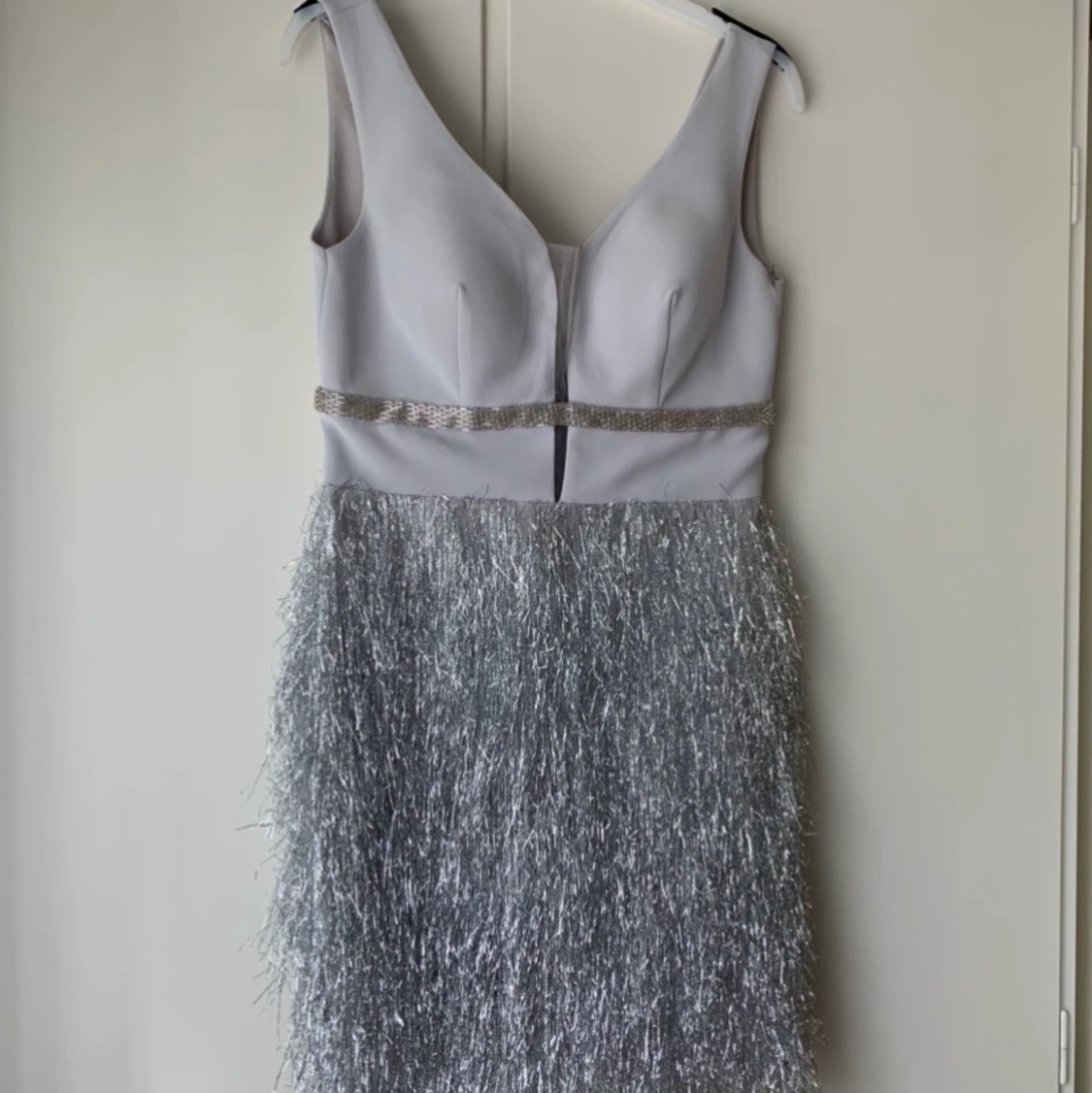 Helt ny klänning oanvänd stl 38