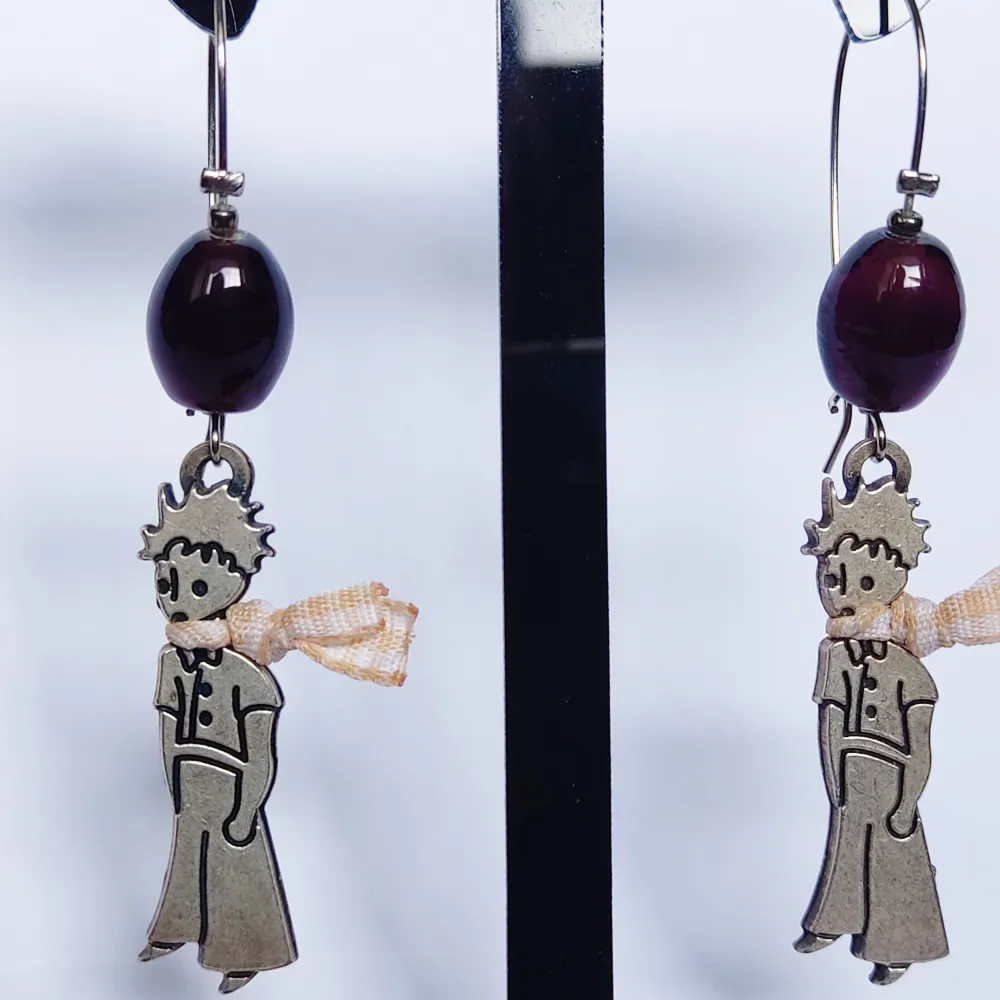 Little prince handmade earrings, purple bead, new. Accessoarer.