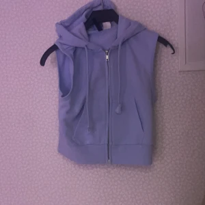 Fin blå kofta  - Fin kofta  från h&m har använt den 2 gånger 